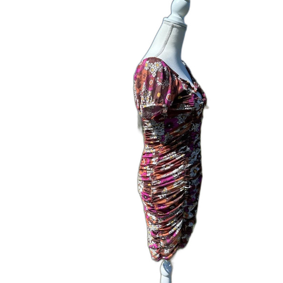 Sale Madden NYC Retro Floral Ruched Dress Cut Outs Medium BodyCon Short Sleeve - Picture 6 of 10